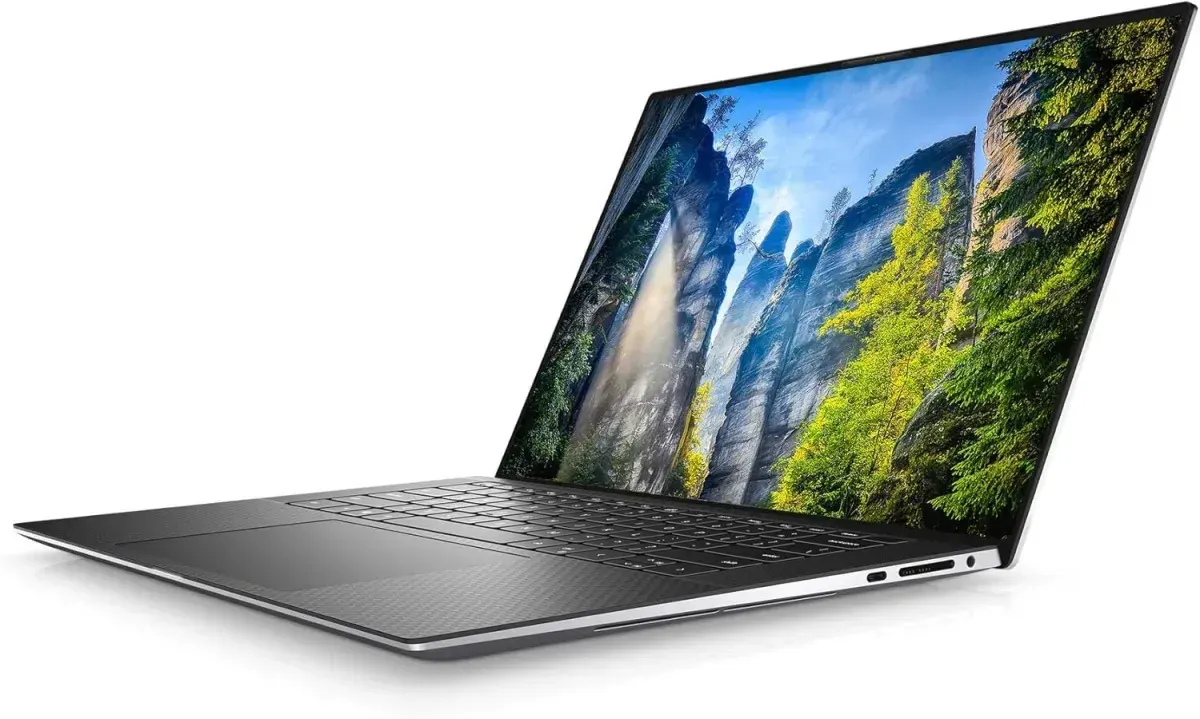 Dell Precision 5550 ntel i7 10th Gen 32GB RAM, 512GB SSD 15.6 Inch UHD 4k Display