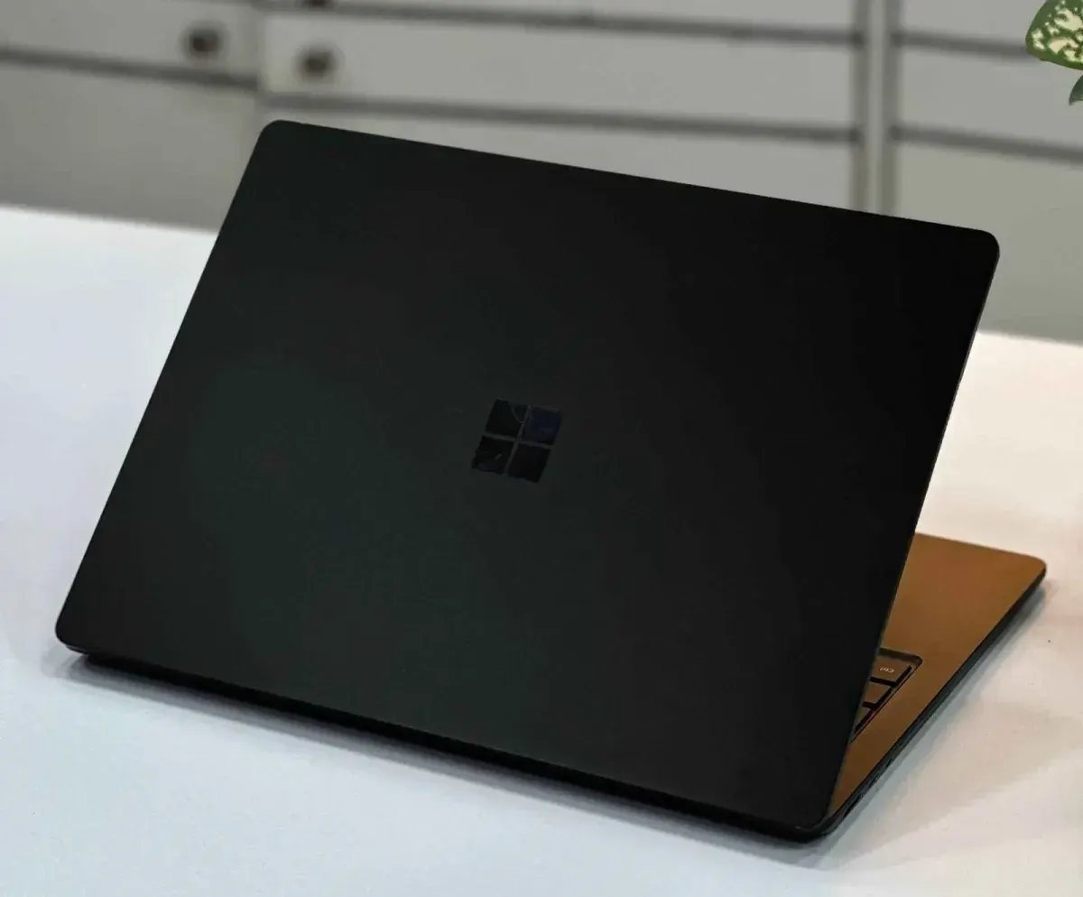 Microsoft Surface Laptop 3 Core i5 10th Gen 16GB RAM Touch Display