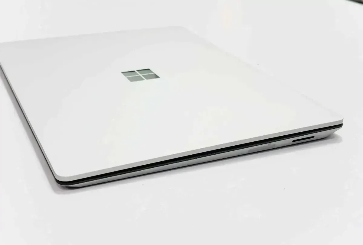Microsoft Surface Laptop 4 Core i5 11th Gen Multi Touch Display Laptop