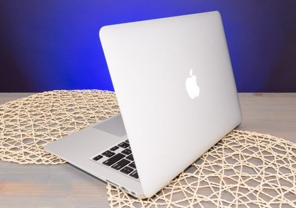 Apple MacBook Air 2017 Core i5 256GB SSD